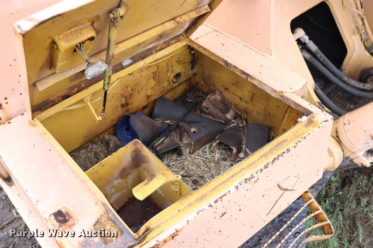 image for item DK9533 1997 John Deere 790E LC excavator