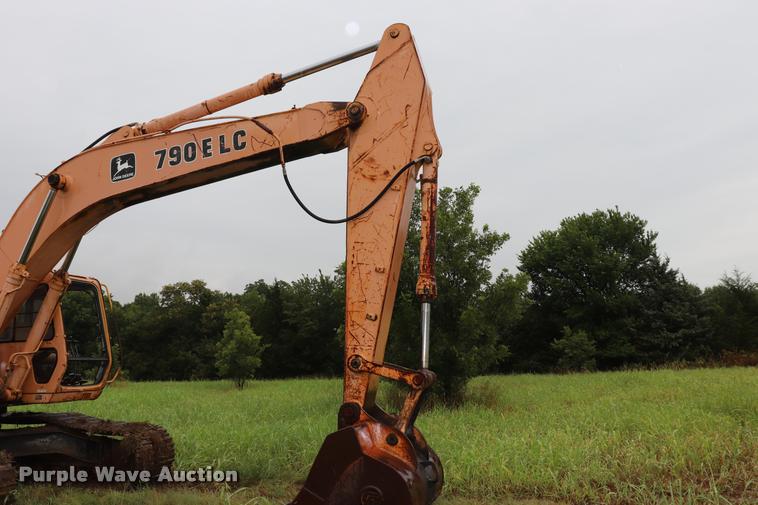 image for item DK9533 1997 John Deere 790E LC excavator