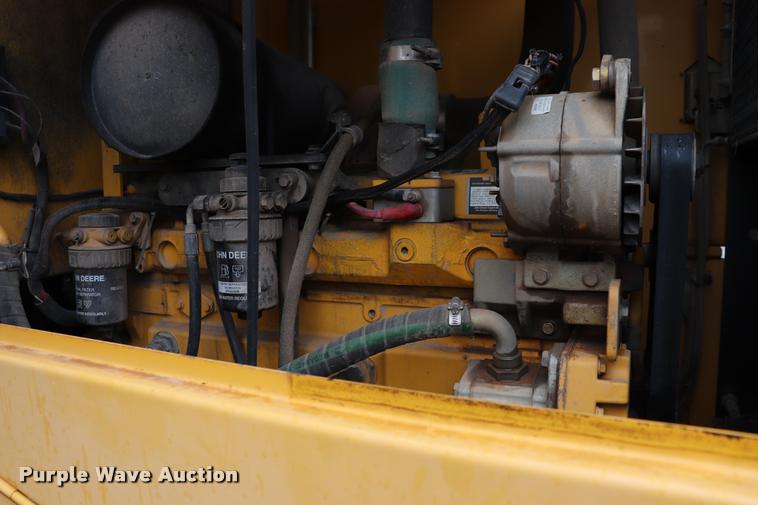 image for item DK9535 2000 John Deere TC62H wheel loader