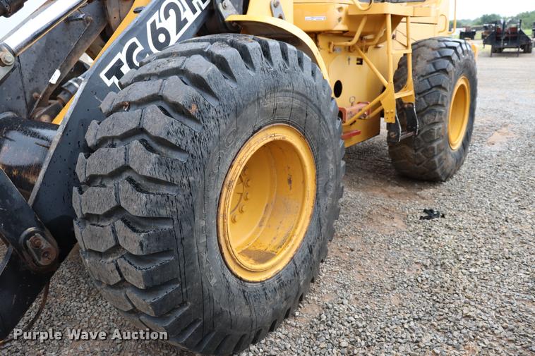 image for item DK9535 2000 John Deere TC62H wheel loader