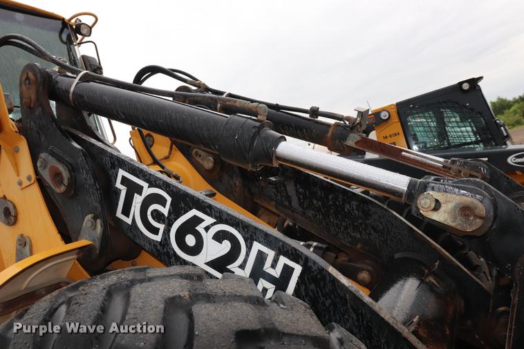 image for item DK9535 2000 John Deere TC62H wheel loader