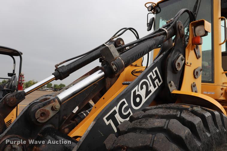 image for item DK9535 2000 John Deere TC62H wheel loader