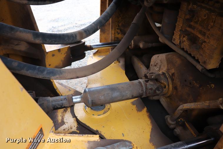 image for item DK9535 2000 John Deere TC62H wheel loader