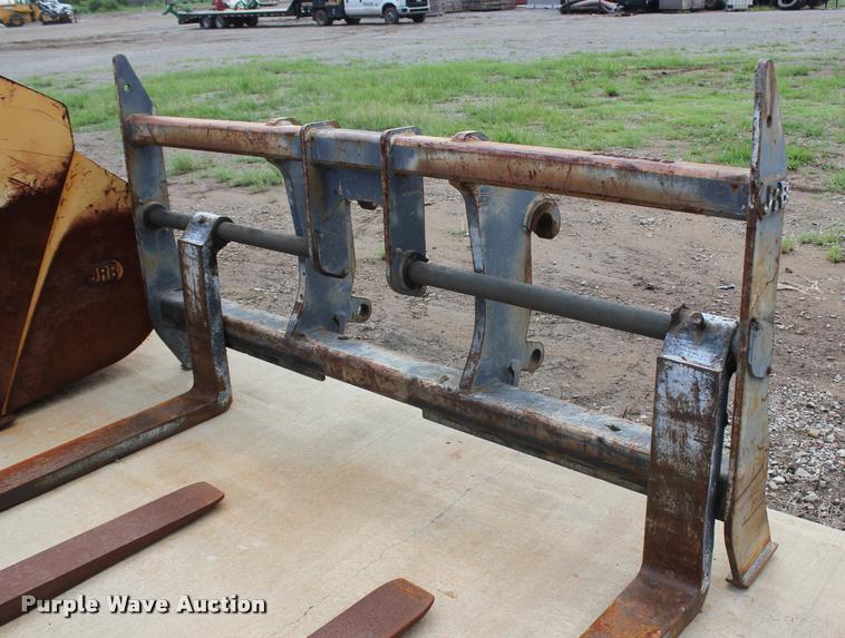 image for item DK9535 2000 John Deere TC62H wheel loader