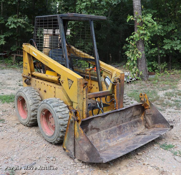 image for item DK9537 1970 Case 1530 skid steer