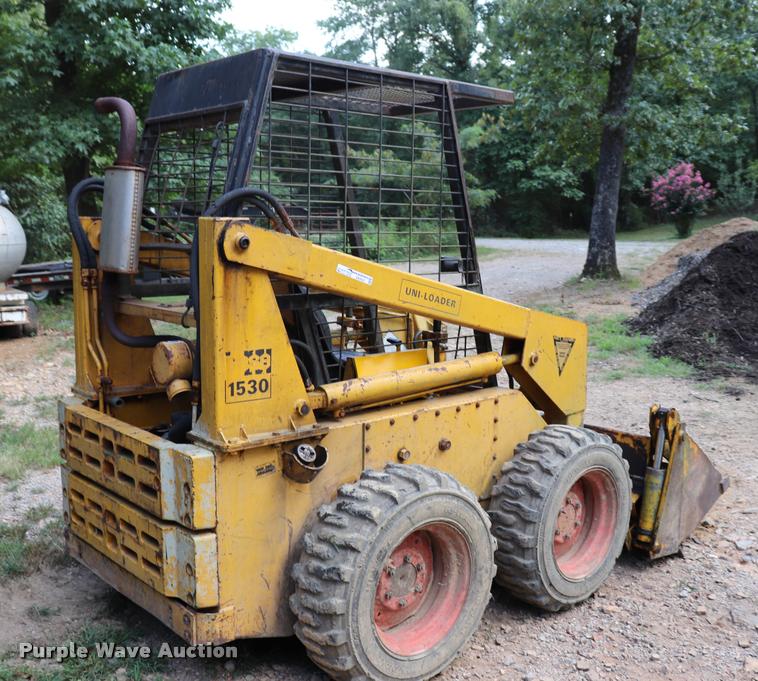 image for item DK9537 1970 Case 1530 skid steer
