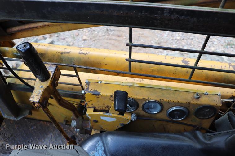 image for item DK9537 1970 Case 1530 skid steer