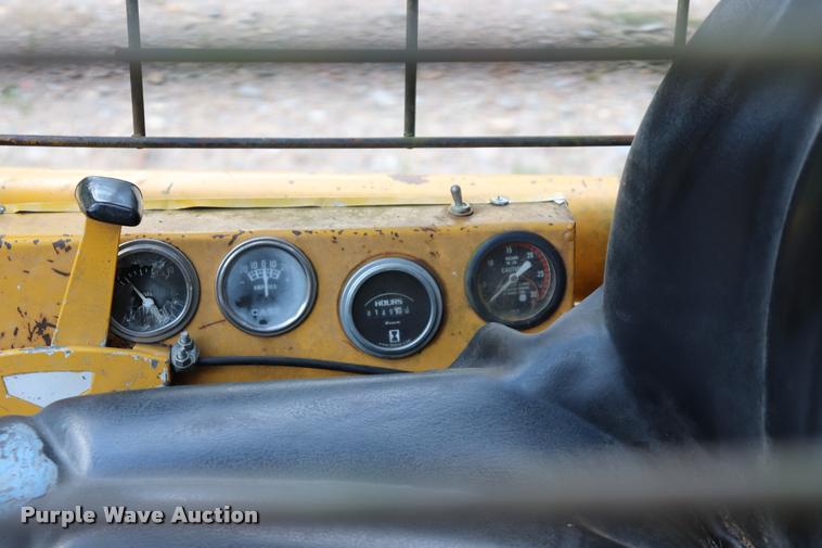 image for item DK9537 1970 Case 1530 skid steer