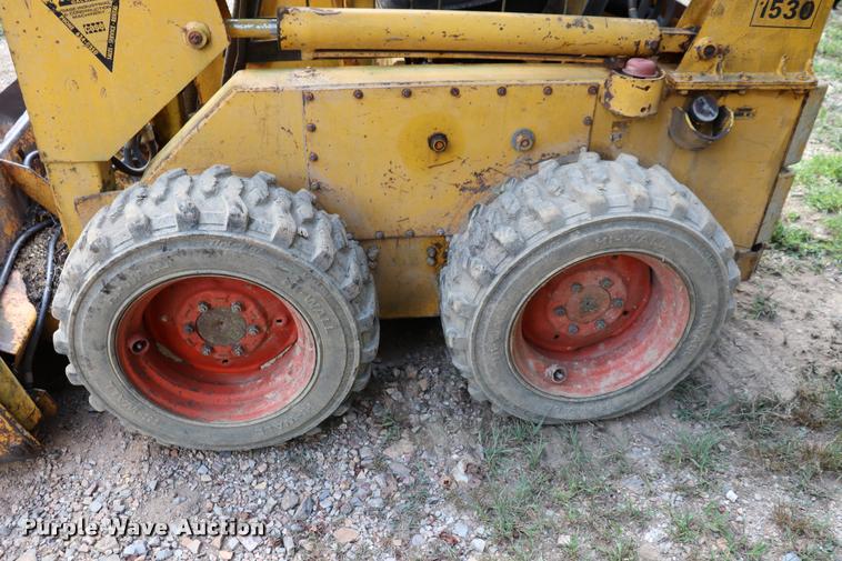 image for item DK9537 1970 Case 1530 skid steer