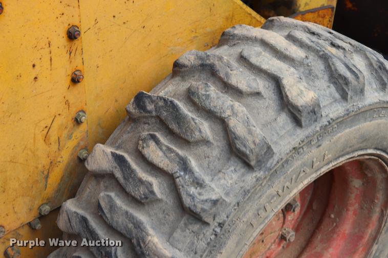 image for item DK9537 1970 Case 1530 skid steer