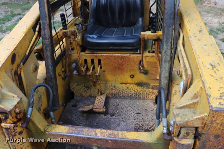 image for item DK9537 1970 Case 1530 skid steer