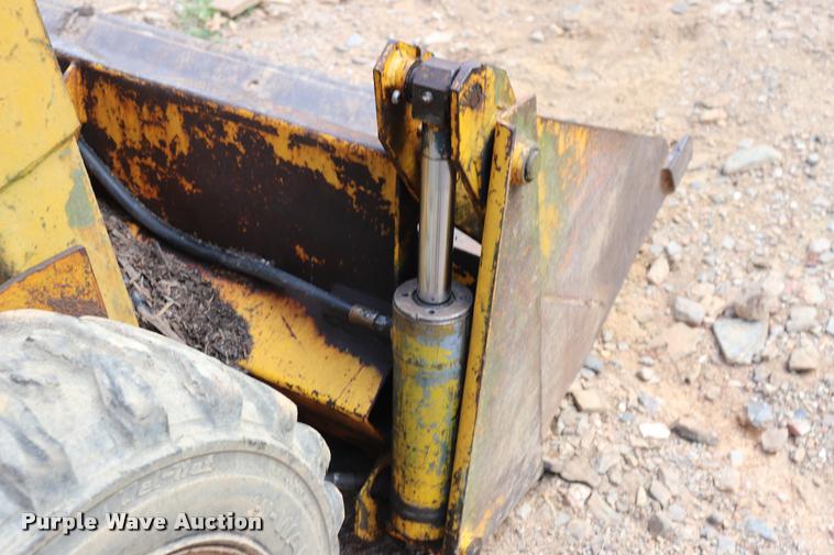 image for item DK9537 1970 Case 1530 skid steer