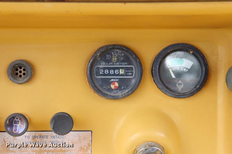 image for item DK9538 1972 Komatsu D31A dozer