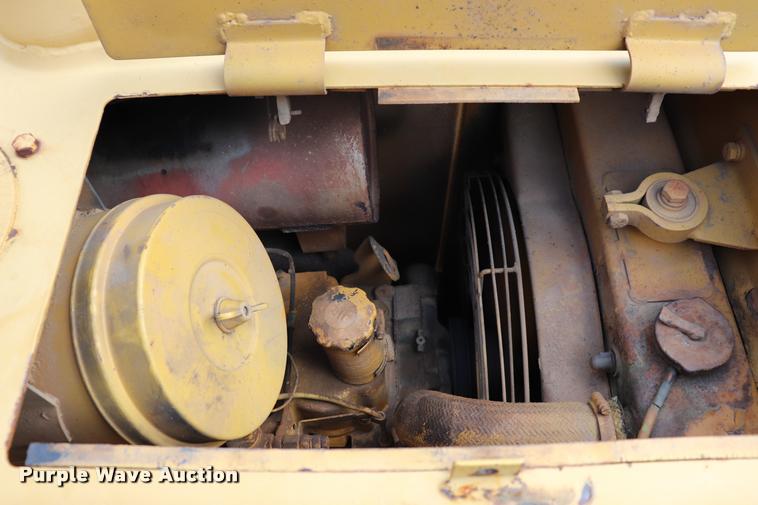 image for item DK9538 1972 Komatsu D31A dozer