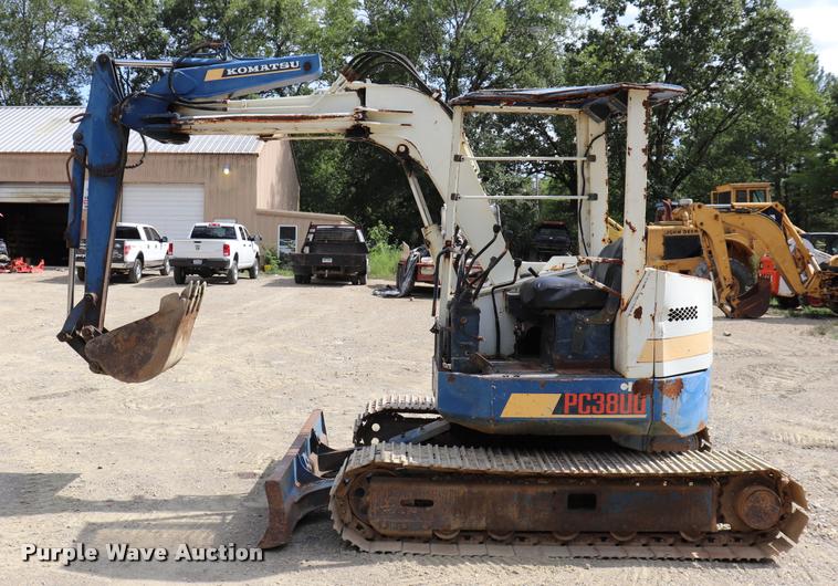 image for item DK9539 Komatsu PC38UU-1 compact excavator
