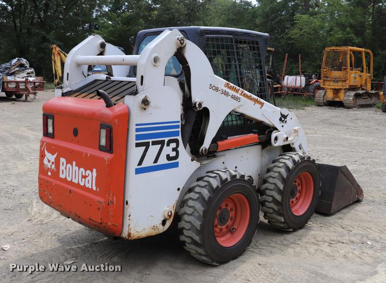 image for item DK9540 2000 Bobcat 773 skid steer