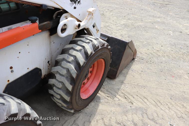 image for item DK9540 2000 Bobcat 773 skid steer