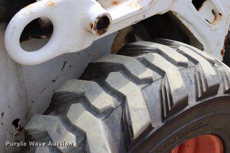 image for item DK9540 2000 Bobcat 773 skid steer