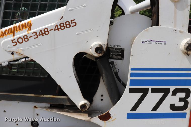 image for item DK9540 2000 Bobcat 773 skid steer