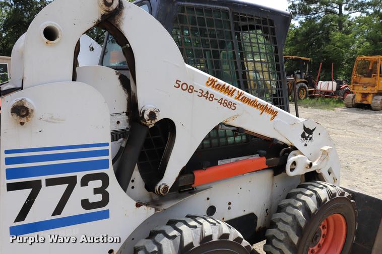 image for item DK9540 2000 Bobcat 773 skid steer