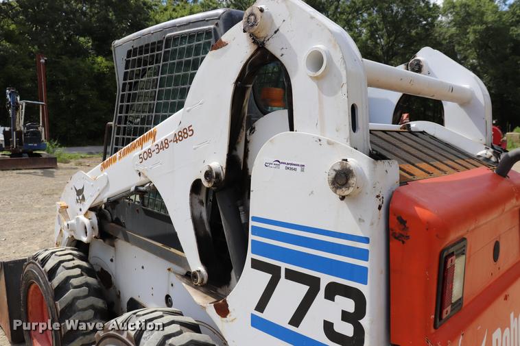 image for item DK9540 2000 Bobcat 773 skid steer