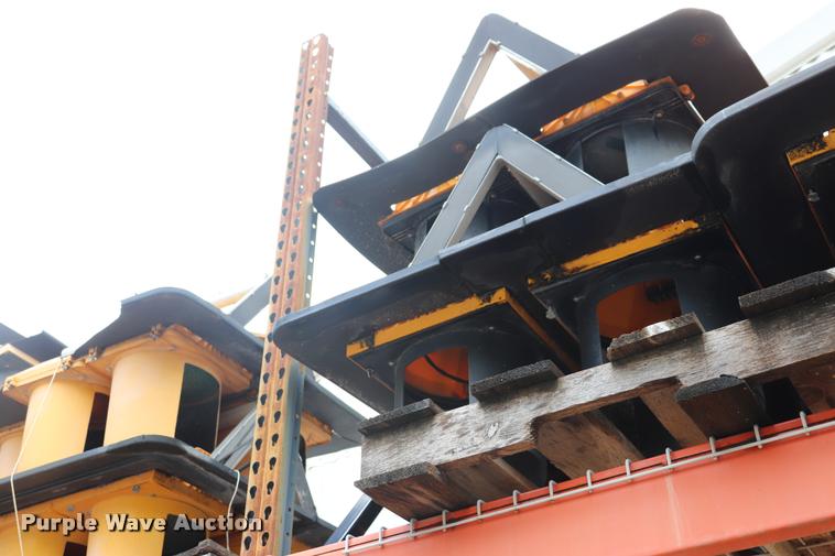 image for item DK9542 Approximately 60 signal heads