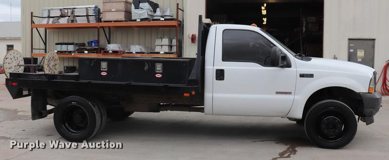 image for item DK9543 2003 Ford F550 Super Duty flatbed truck
