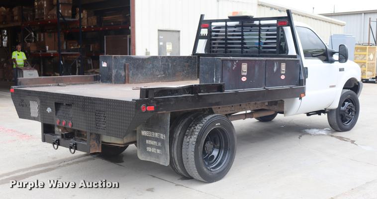 image for item DK9543 2003 Ford F550 Super Duty flatbed truck