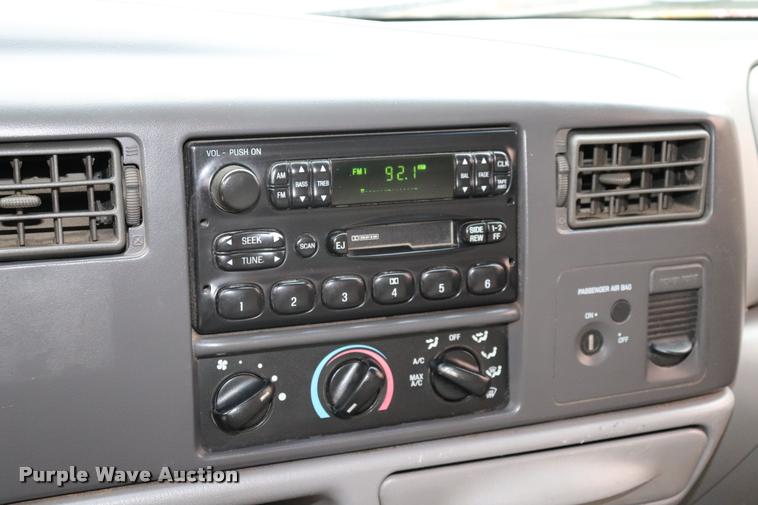 image for item DK9543 2003 Ford F550 Super Duty flatbed truck