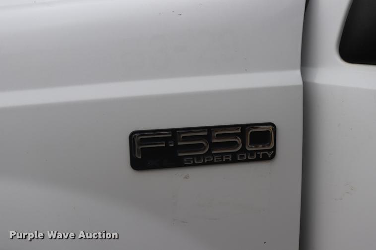 image for item DK9543 2003 Ford F550 Super Duty flatbed truck