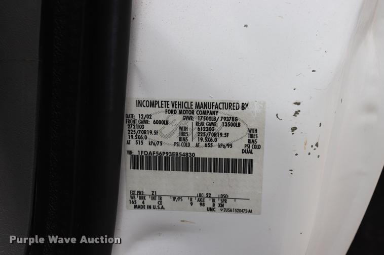 image for item DK9543 2003 Ford F550 Super Duty flatbed truck