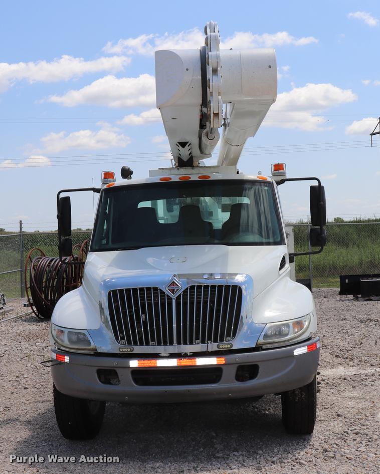image for item DK9558 2007 International DuraStar 4300 bucket truck