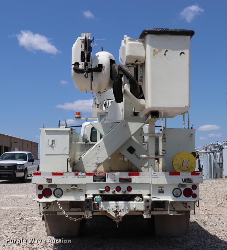 image for item DK9558 2007 International DuraStar 4300 bucket truck