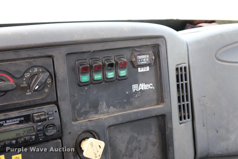 image for item DK9558 2007 International DuraStar 4300 bucket truck