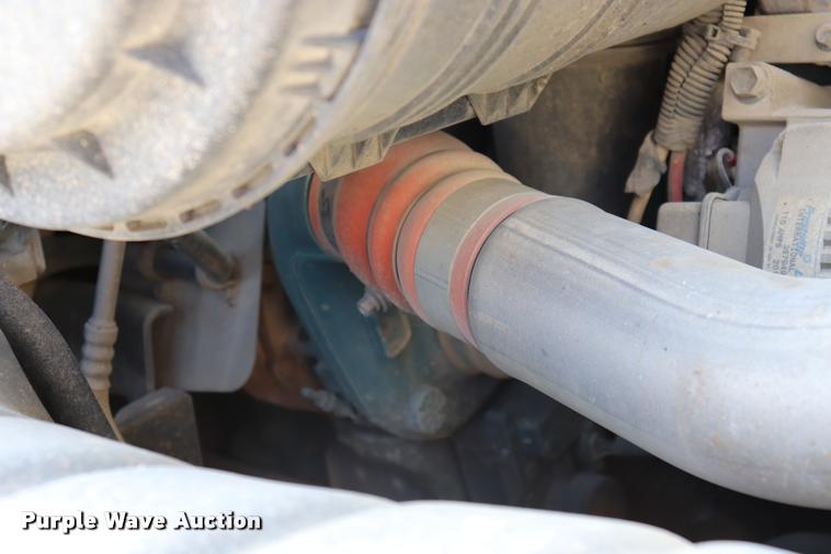 image for item DK9558 2007 International DuraStar 4300 bucket truck