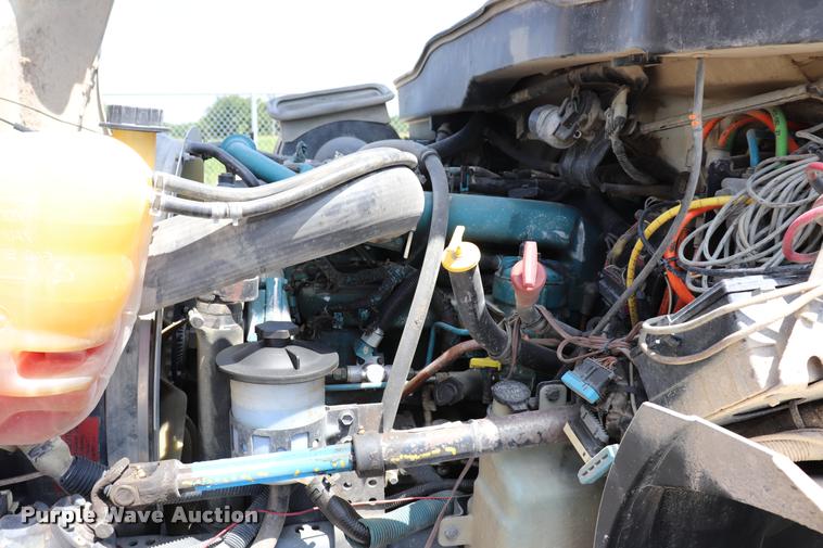 image for item DK9558 2007 International DuraStar 4300 bucket truck