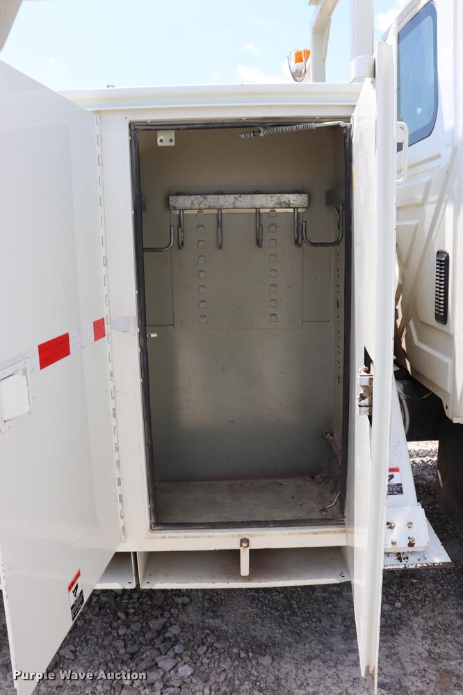 image for item DK9558 2007 International DuraStar 4300 bucket truck