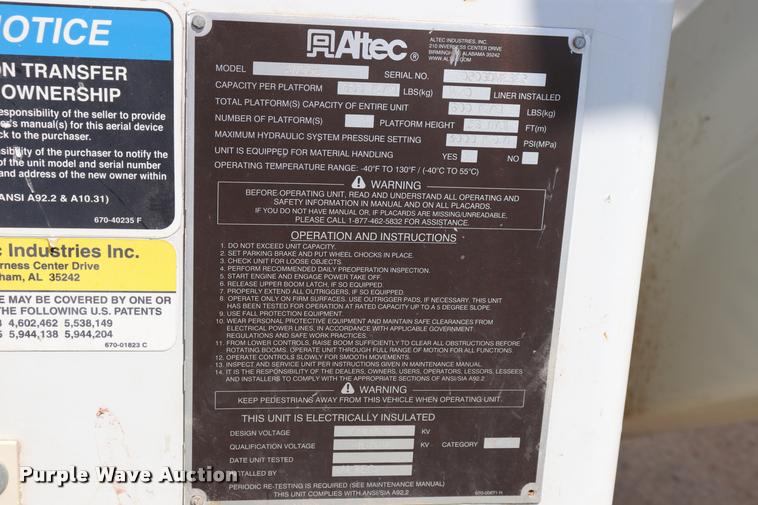 image for item DK9558 2007 International DuraStar 4300 bucket truck