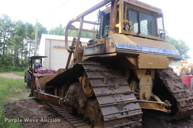 image for item DQ9475 Caterpillar D6H LGP dozer