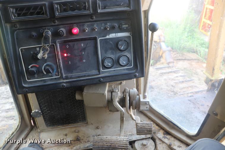 image for item DQ9475 Caterpillar D6H LGP dozer