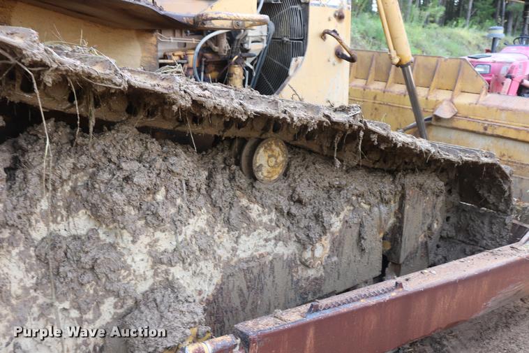 image for item DQ9475 Caterpillar D6H LGP dozer