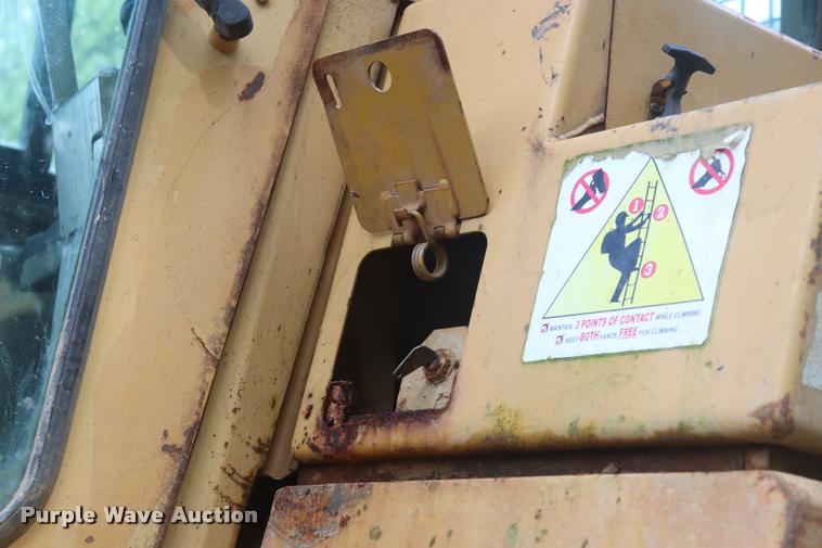 image for item DQ9475 Caterpillar D6H LGP dozer