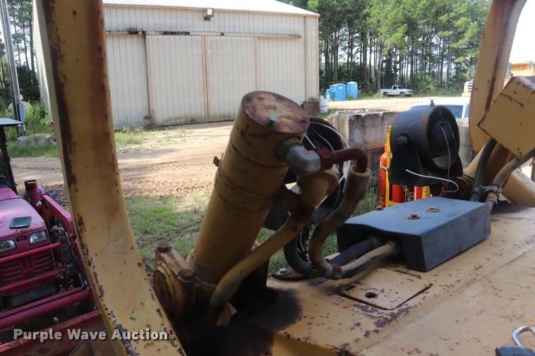 image for item DQ9475 Caterpillar D6H LGP dozer