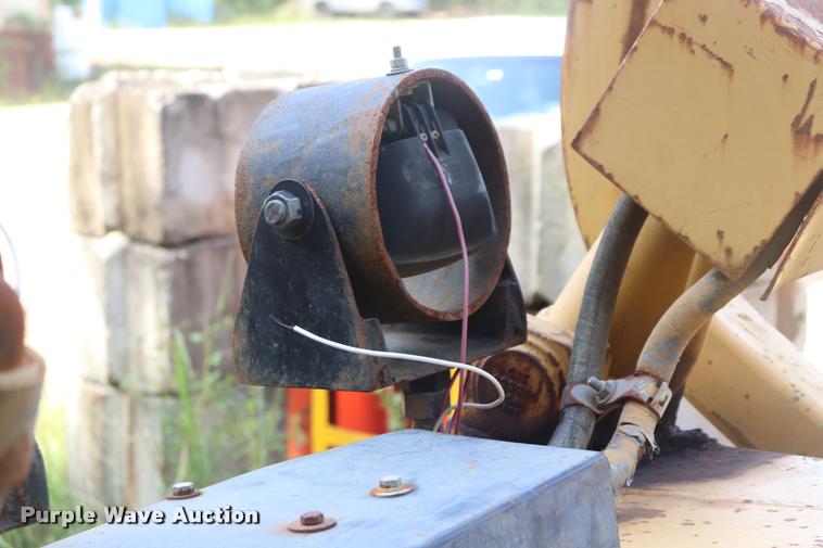 image for item DQ9475 Caterpillar D6H LGP dozer