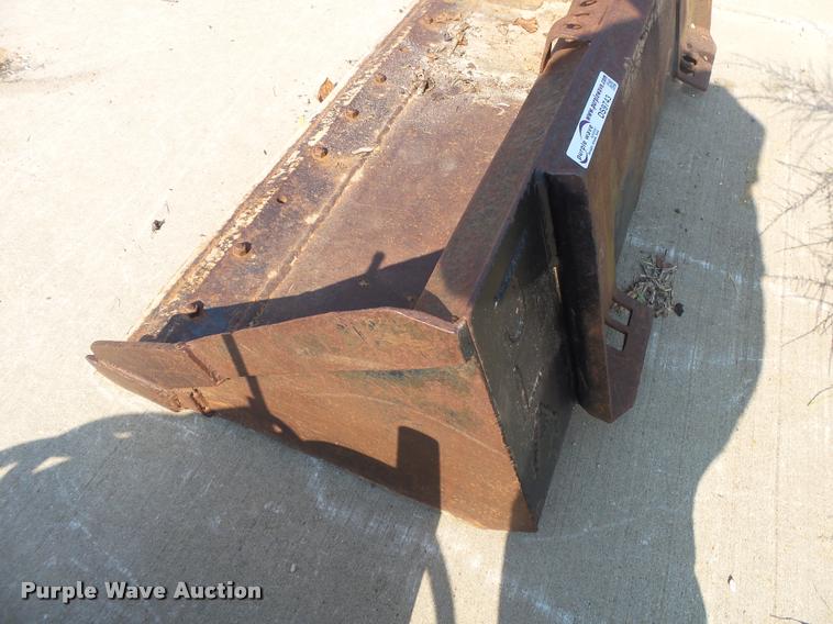 image for item DS9743 Skid steer bucket