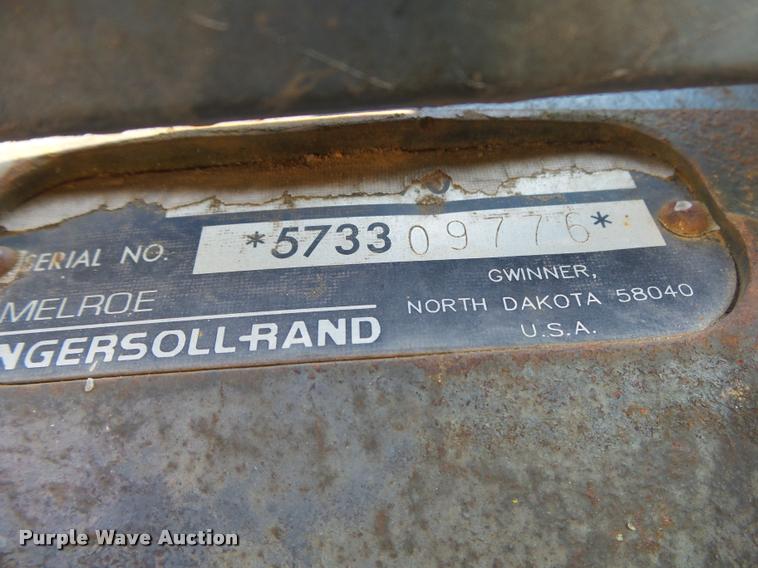 image for item DS9744 Bobcat breaker