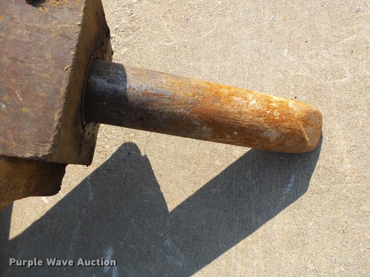 image for item DS9744 Bobcat breaker