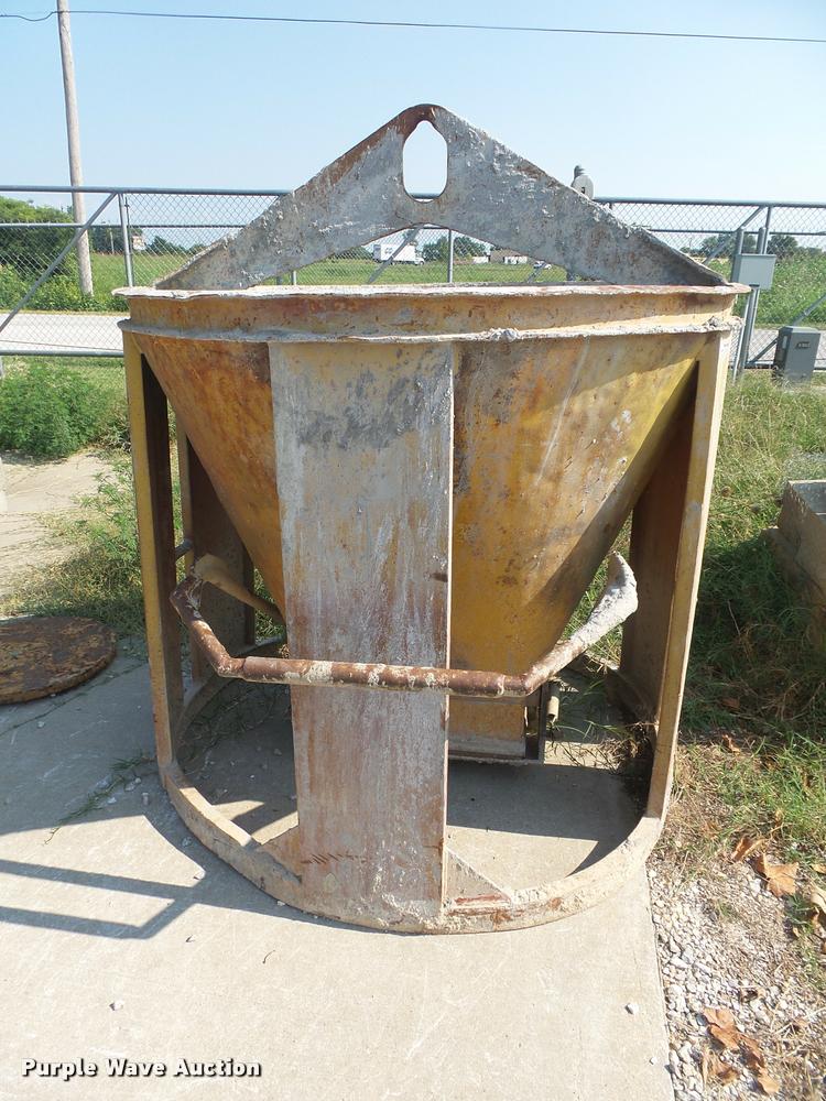 image for item DS9745 Concrete bucket