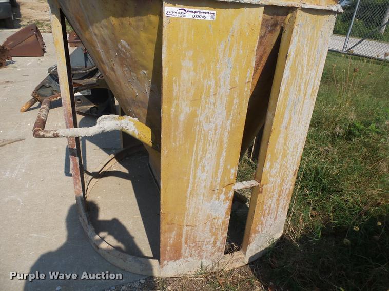 image for item DS9745 Concrete bucket