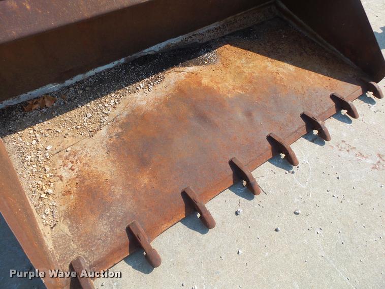 image for item DS9746 Skid steer bucket